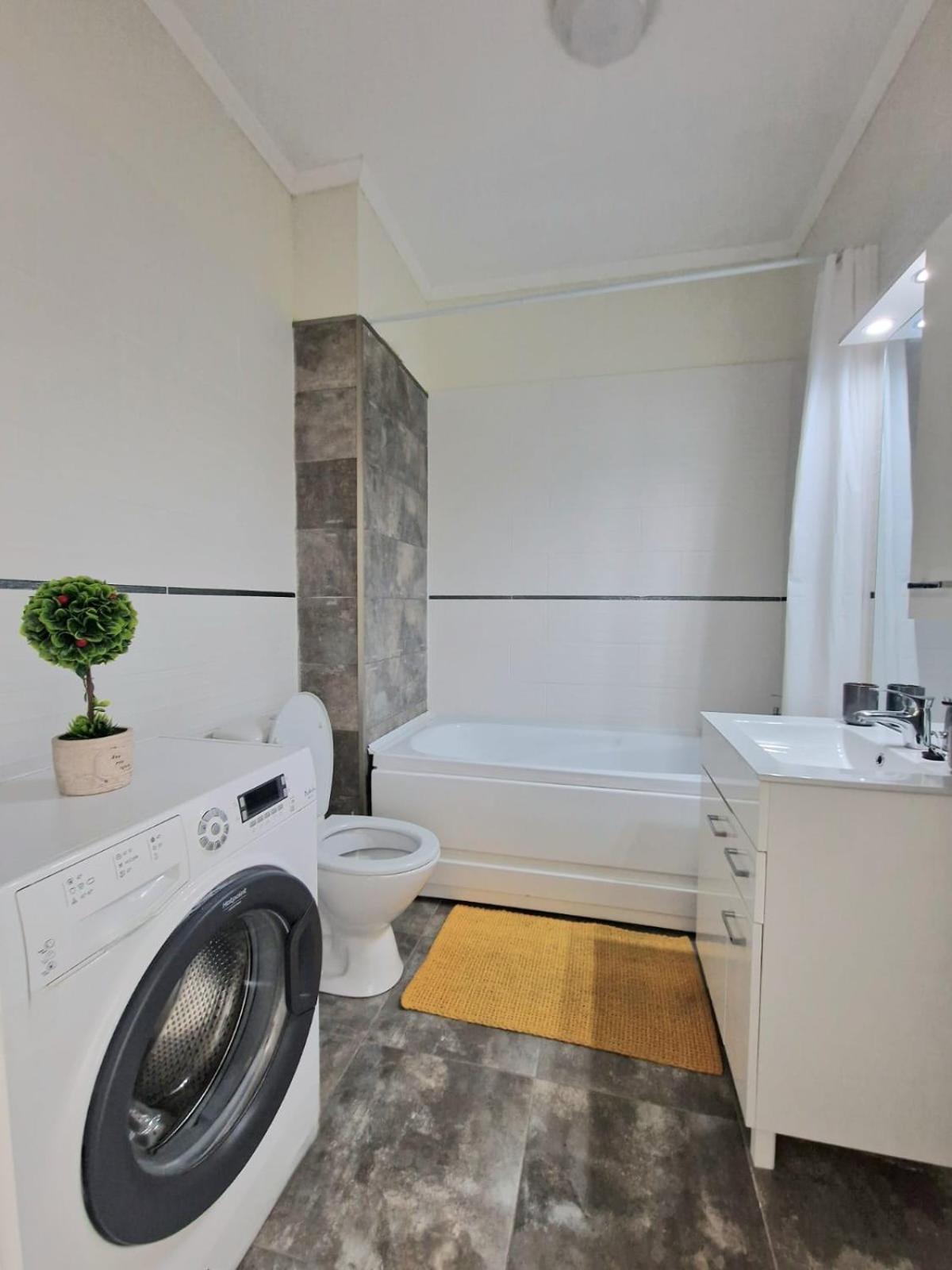 Cozy Apartment Prima Nufarul Oradea Exterior foto